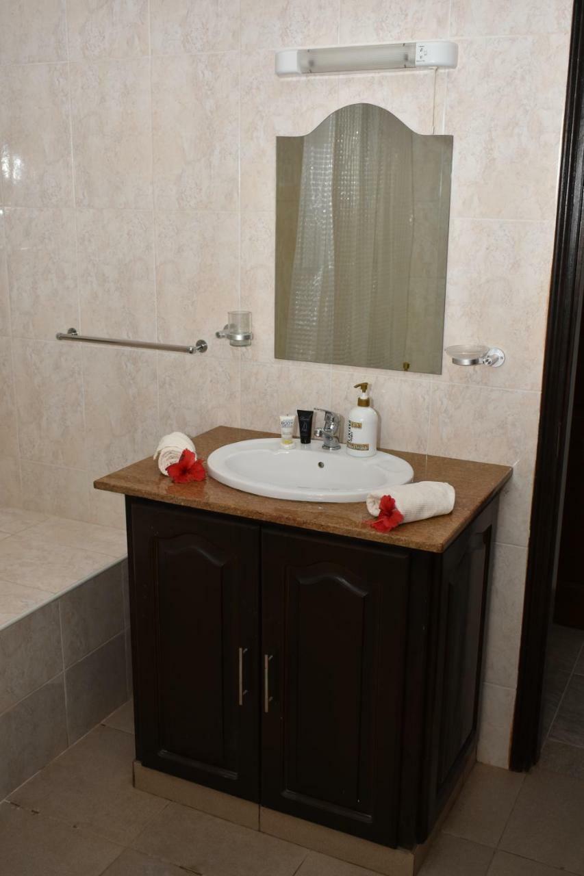 Baie Lazare Zeph Self Cateringアパートメント エクステリア 写真